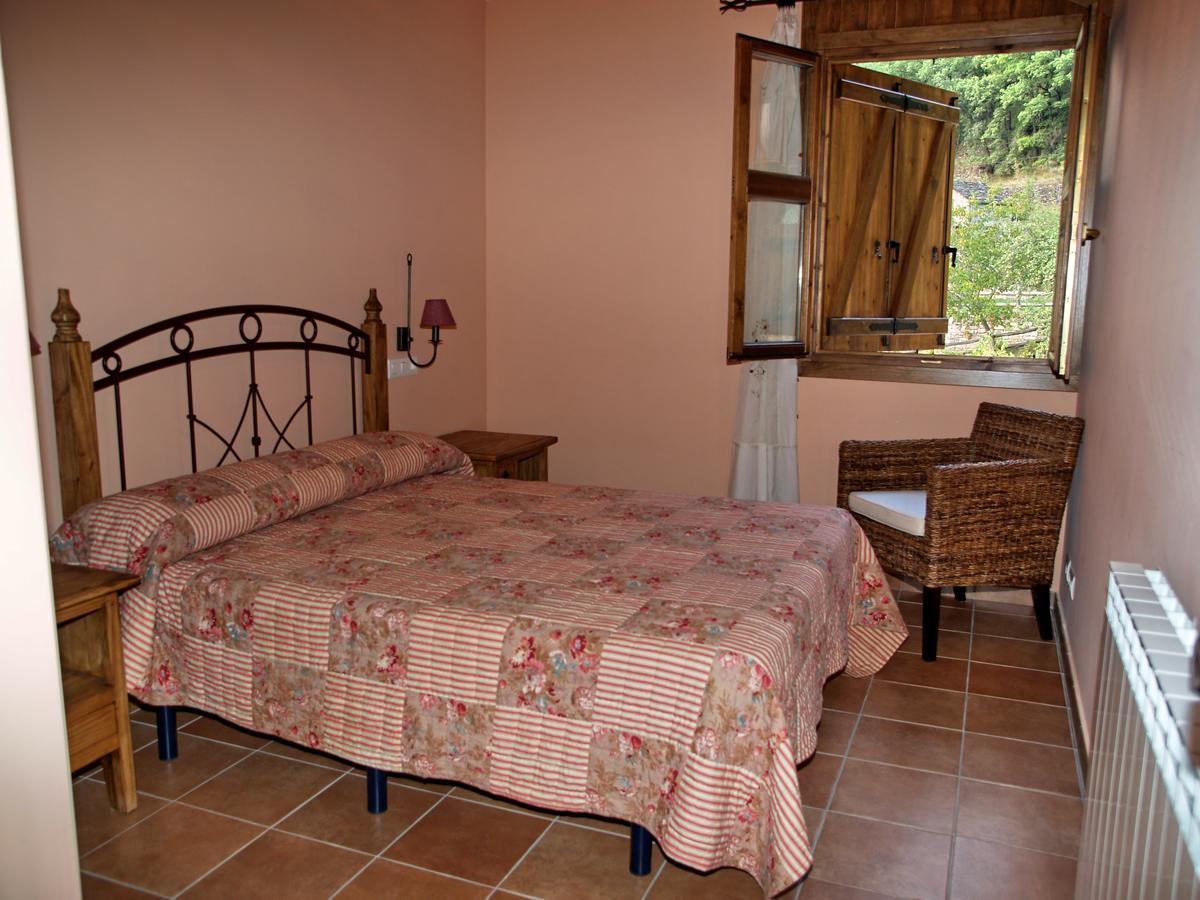 Apartamentos Vina Olivan Sarvisé المظهر الخارجي الصورة